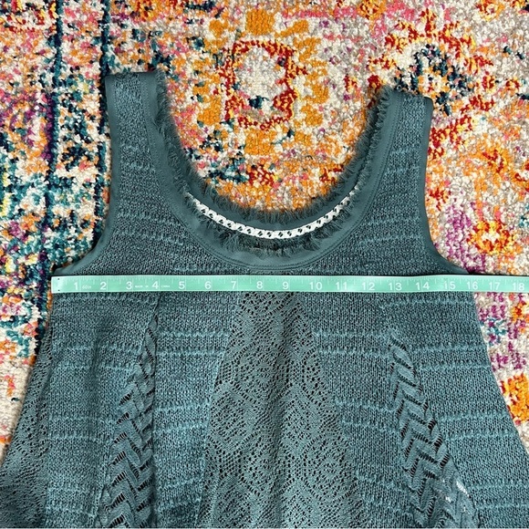 Meadow Rue Anthropologie Green Lace Boho Crochet Fray Tank Top knit Blouse Small - Picture 10 of 11